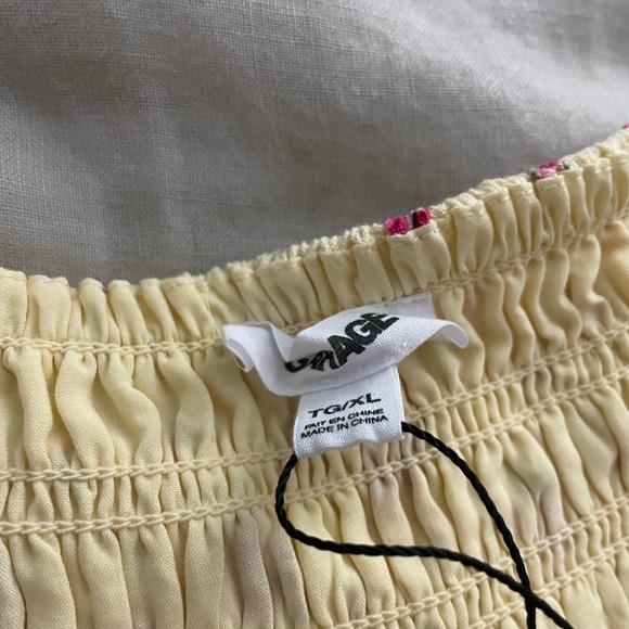 Garage Yellow with Pink Flowers Flowy Skirt with Shorts under. Size XL Women’s. - Picture 4 of 5